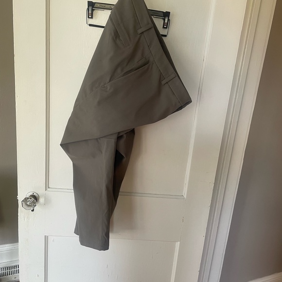 Lululemon wool blend pants/slacks size 34 - Picture 5 of 5